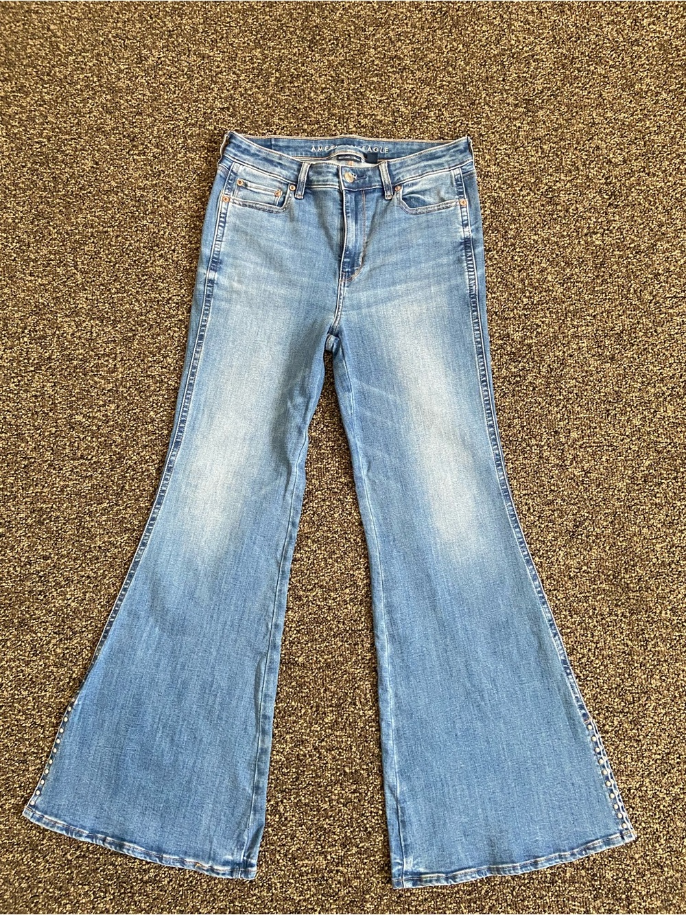 American Eagle Next Level Stretch Flare Jeans Side Slit Studded Hem Size 10 - Picture 2 of 16